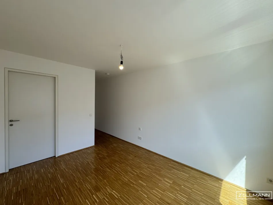 Sehr gepflegte 2 Zimmer Wohnung in zentraler Lage | ZELLMANN IMMOBILIEN - Bild