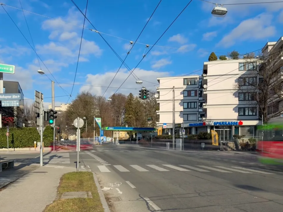 fürstenPARKING | Breiter Tiefgaragenstellplatz im Nonntal zur Miete - Provisionsfrei! - Bild