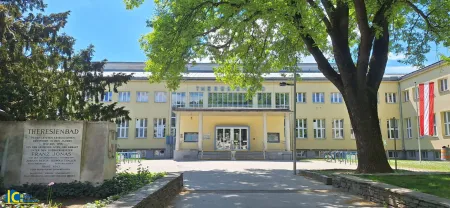 Theresienbad in wenigen Minuten zu Fuß erreichbar