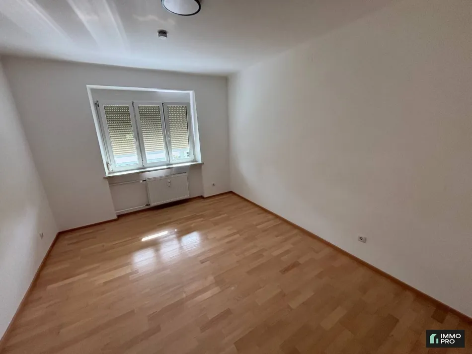 Schöne 2,5-Zimmer Wohnung zu vermieten - Bild