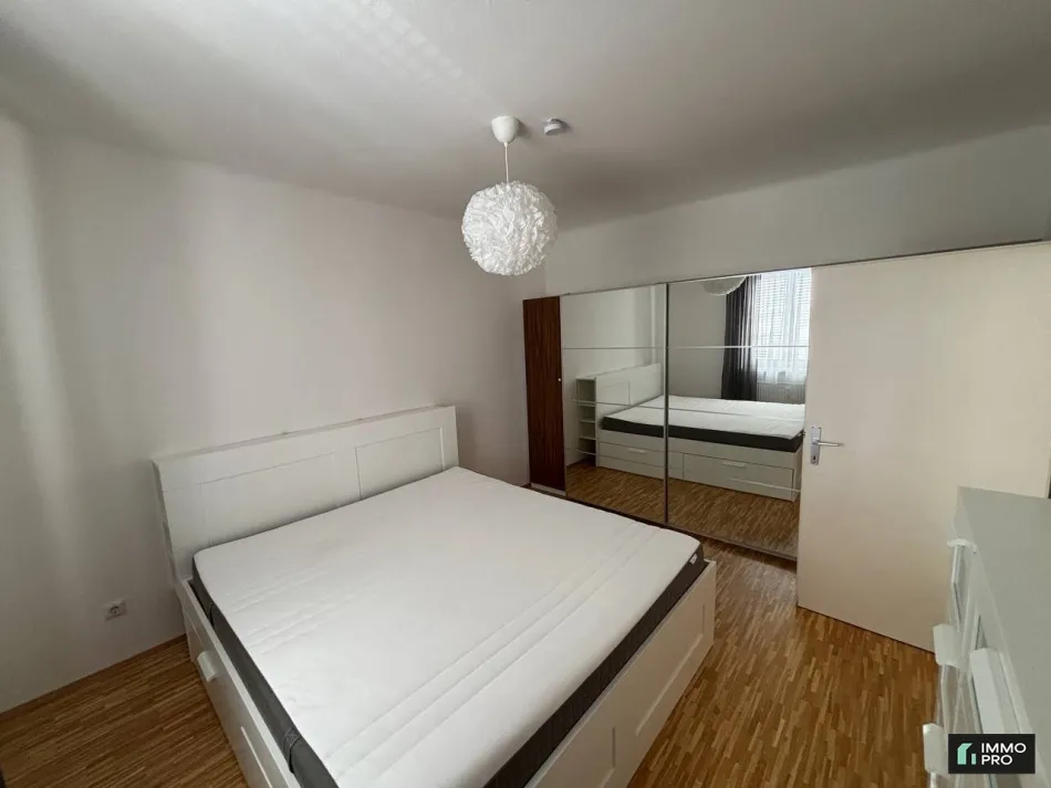 Schöne 3-Zimmer Wohnung - teilmöbliert - Bild