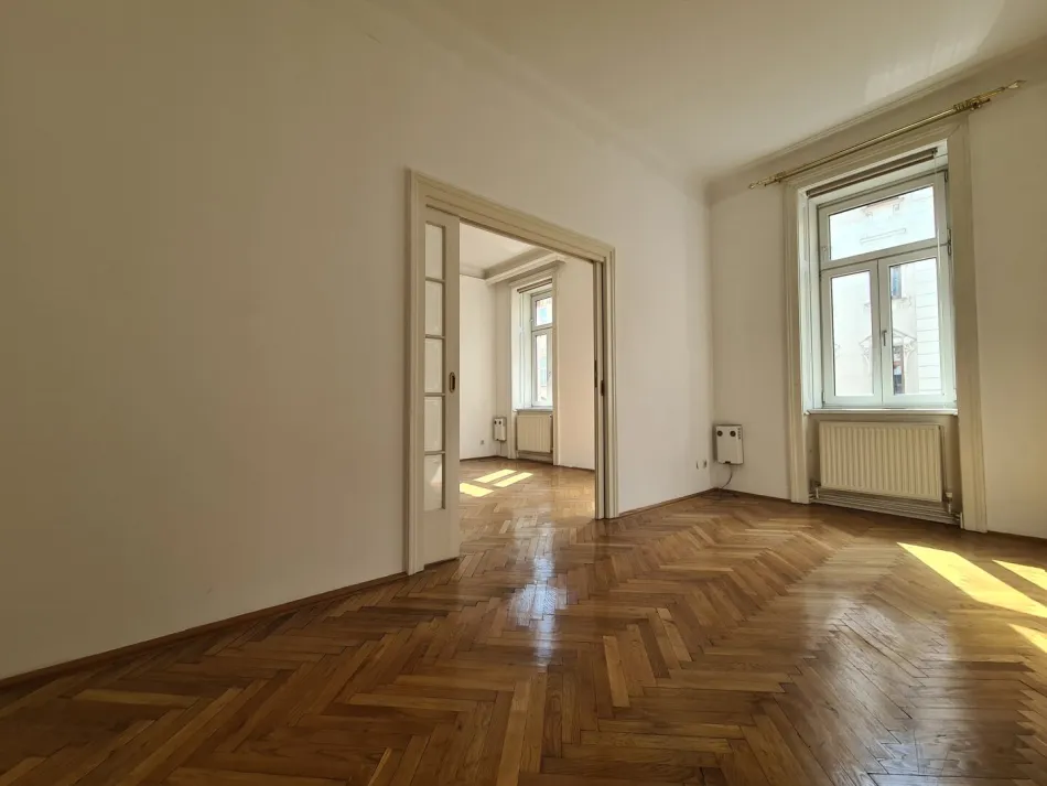 2-3 Zimmer | Gemütlicher Altbau | Hohe Räume | Gewerbe möglich - Bild