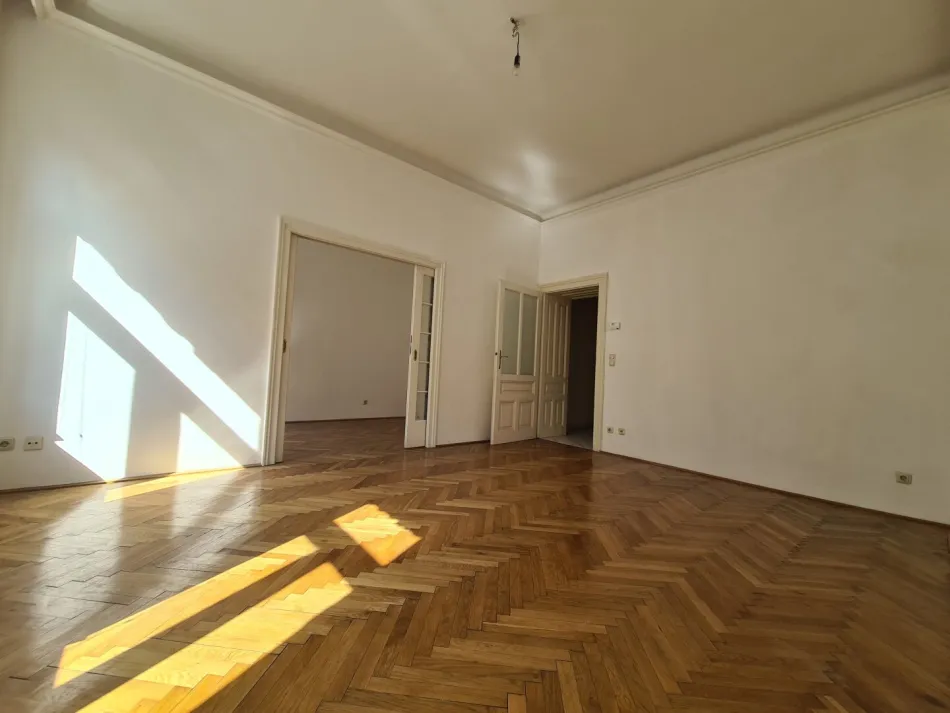 2-3 Zimmer | Gemütlicher Altbau | Hohe Räume | Gewerbe möglich - Bild
