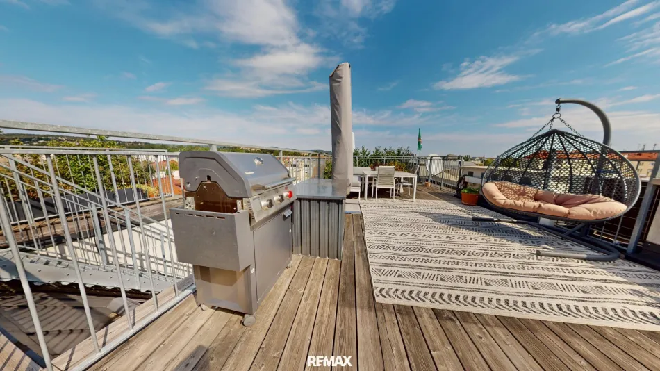 Dachgeschoß-Maisonette mit 360°-Dachterrasse - Bild