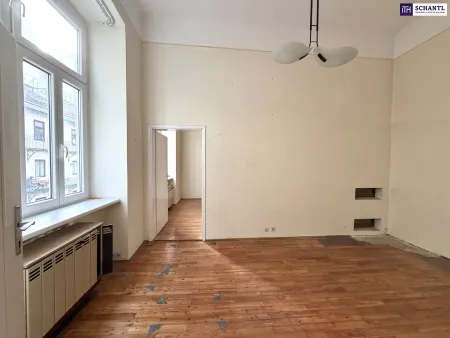 Altbaujuwel im Innenhof – Sanierungsbedürftige Wohnung in Hofruhelage!