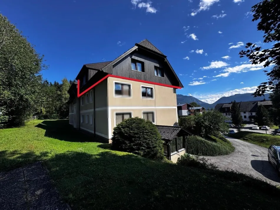 Helle Eigentumswohnung mit südseitiger Loggia u. Tiefgaragenabstellplatz in sonniger und ruhiger Lage - Bild