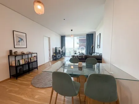 Wohnküche Richtung Balkon