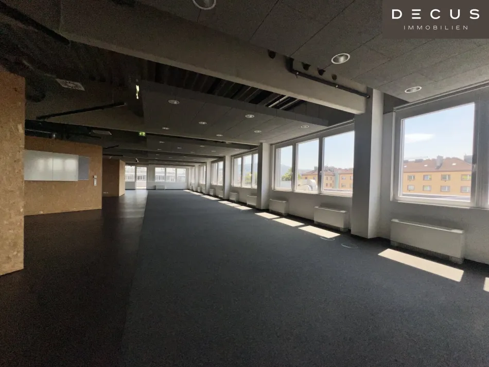 Attraktive Büroflächen in toller Lage mit sehr großzügigen Raumhöhen nahe der Donau in LINZ - Titelbild