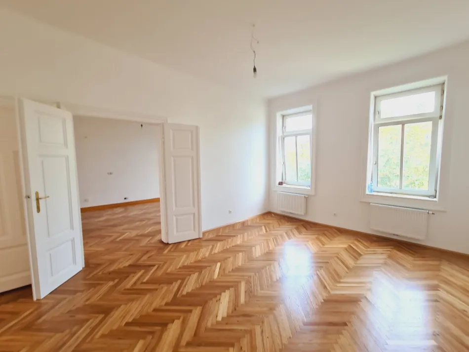 Sonnentraum Balkon-Altbau nach Ihren Wünschen - Titelbild