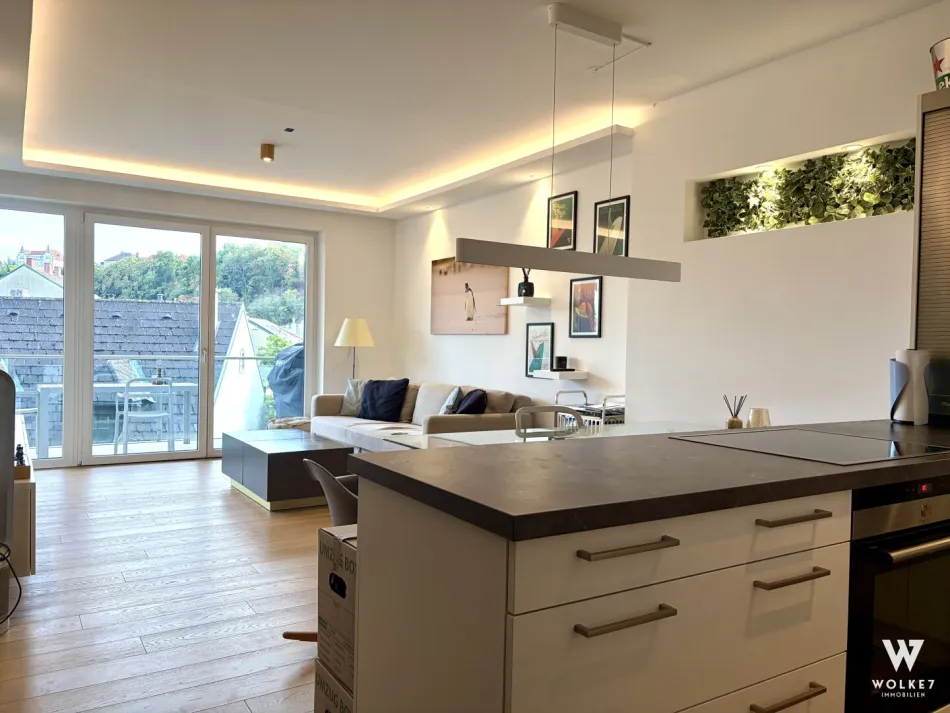 Moderne 3-Zimmer-Wohnung mit großer Loggia und Tiefgaragenstellplatz und POOL! - Bild