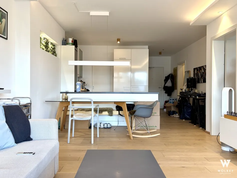 Moderne 3-Zimmer-Wohnung mit großer Loggia und Tiefgaragenstellplatz und POOL! - Bild