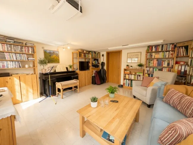 Großzügige 5-Zimmer Wohnung mit Balkon, Garten & viel Stauraum in Dornbirner Bestlage- Familientraum pur