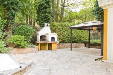 Grillplatz mit Überdachung