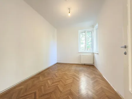 1. Schlaf / Arbeitszimmer