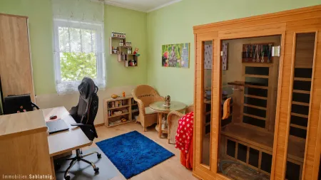 HELLES GARTENZIMMER
