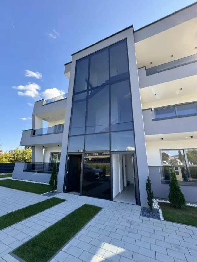 Graz-Straßgang! Exclusive Penthouse-Wohung mit 113 m² Dachterrasse ! - Bild