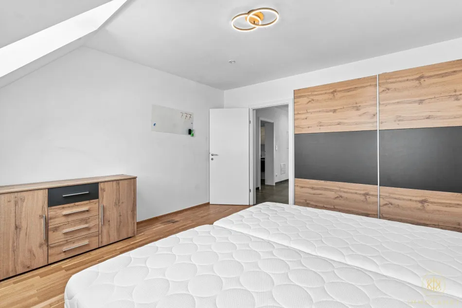 Helles 3-Zimmer-Apartment mit Balkon ! - Bild