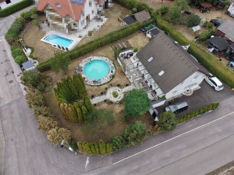 Charmantes 4-Zimmer-Einfamilienhaus in Neuzeug mit 2 Terrassen und 3 Stellplätzen! - Bild