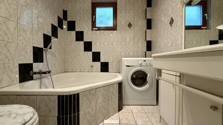 Badezimmer EG