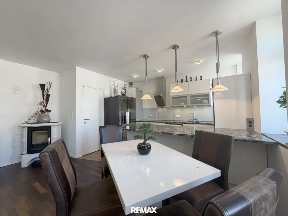 Exklusive 3-Zimmer-Neubauwohnung mit Balkon – Top-Ausstattung & komplett möbliert - Bild