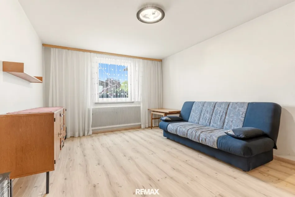 Einfamilienhaus mit großem Garten und Platz für individuelle Wohnideen - Bild