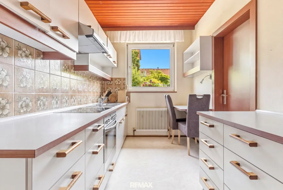 Einfamilienhaus mit großem Garten und Platz für individuelle Wohnideen - Bild