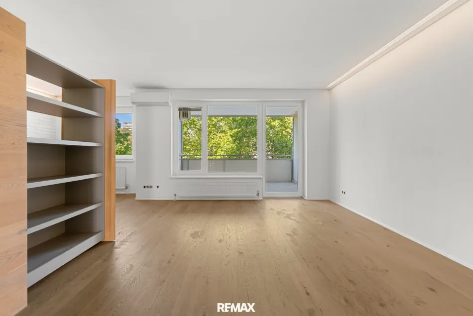 Großzügige 3-Zimmer-Wohnung mit Loggia in zentrumsnaher Lage - Titelbild