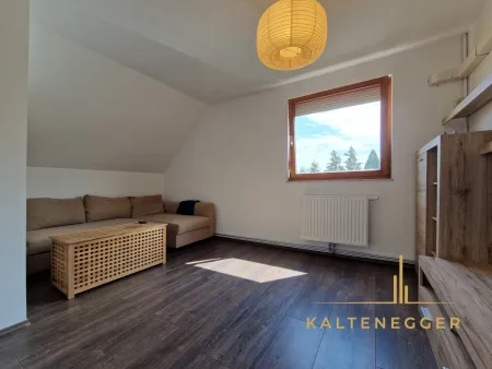 OG: Zimmer ca. 14,03 m²