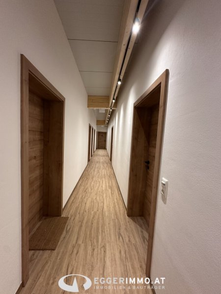 Moderne neubau Büroflächen (auf Wunsch inkl. Dienstwohnung) in Saalfelden / Harham direkt an der B311 zu vermieten