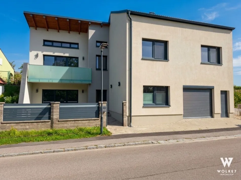 MODERNES EINFAMILIENHAUS MIT VIEL PLATZ, CHARME & VIELSEITIGE MÖGLICHKEITEN IN AUERSTHAL IM WEINVIERTEL - Titelbild