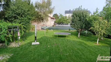 großer Garten