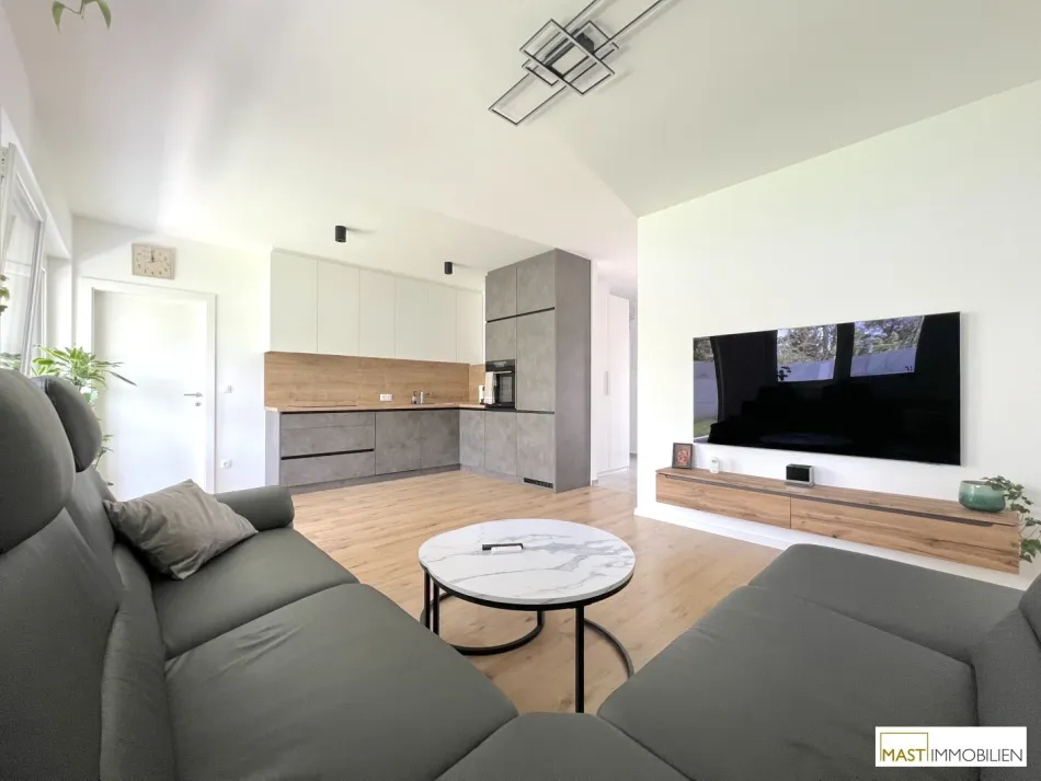 Sehr helle, gut eingeteilte 3-Zimmer-Wohnung mit Terrasse - Bild