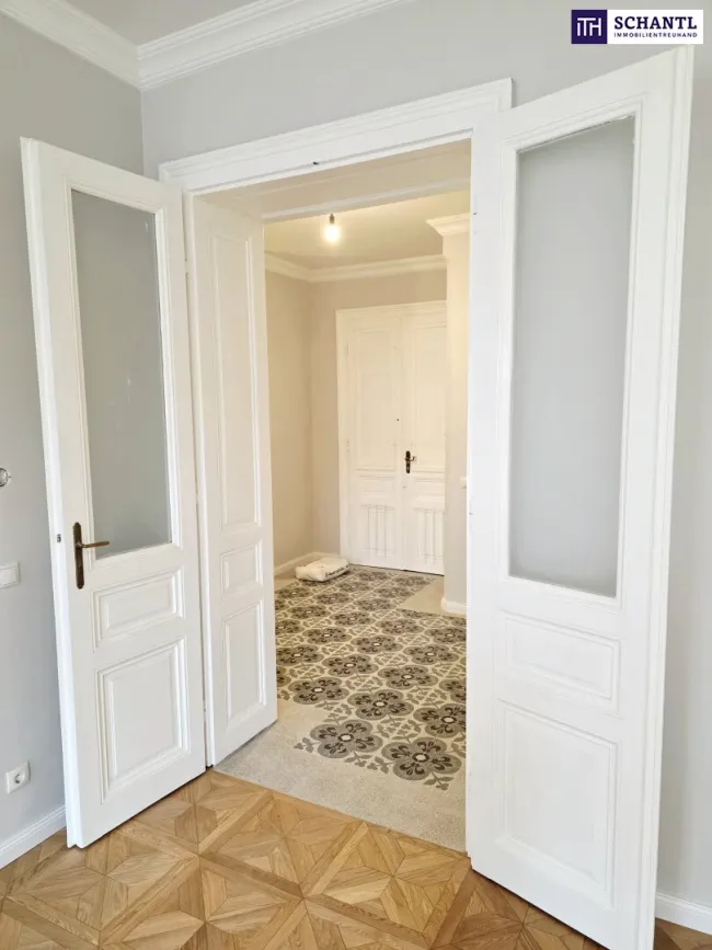 Kernsanierter Altbau in Bestform! Wiener Klassik vom Feinsten! Frisch saniertes Altbaujuwel + Flügeltüren + Stuck + Perfekt aufgeteilte 3 Zimmer! Qualität die man sieht! - Bild