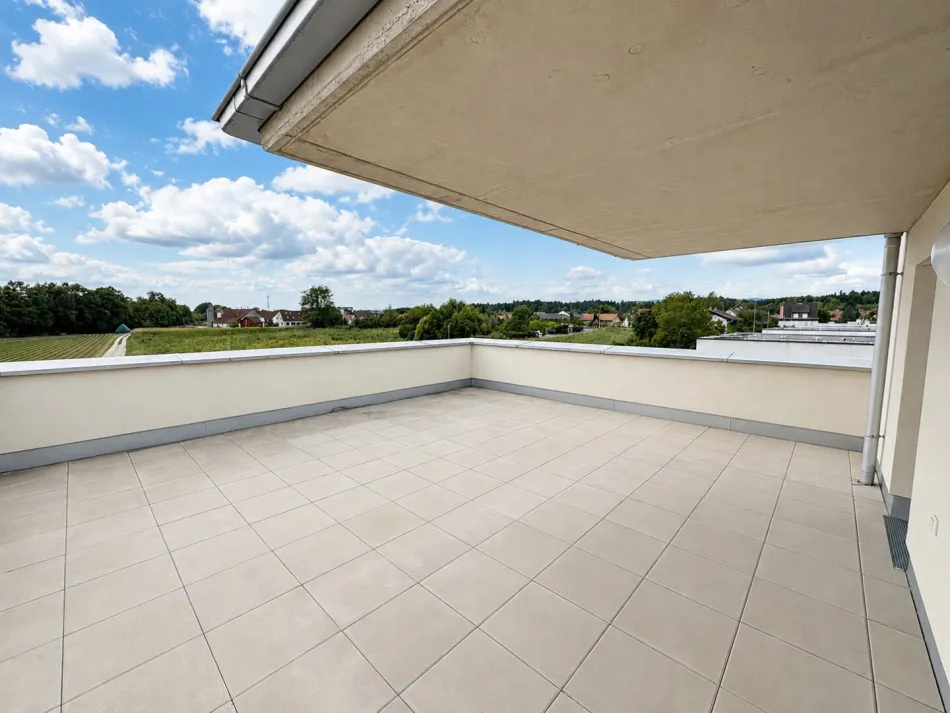 TRAUMHAFTE 4-Zimmer-Neubauwohnung mit Seltenheitswert und riesiger Dachterrasse mit 50m2 - Bild
