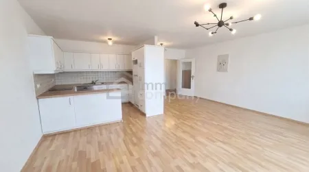 Großzügige 4-Zimmer Wohnung, 101m², WG-tauglich, nahe U6-Station Bahnhof Meidling
