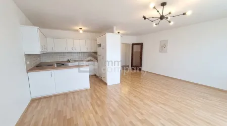 Großzügige 4-Zimmer Wohnung, 101m², WG-tauglich, nahe U6-Station Bahnhof Meidling