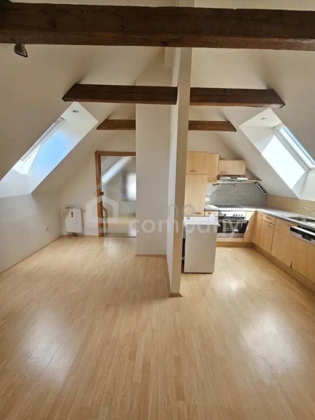 Wohnen mit Bergblick: 81 m² Dachgeschosswohnung in Siedlungslage – noch zweitwohnsitzfähig, in Admont - Titelbild