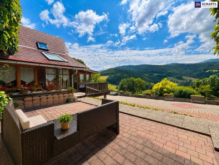 Landhaus mit Pferdehaltung in einzigartiger Panoramalage – Wohnen, wo Natur zuhause ist
