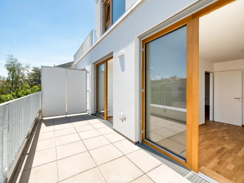 Attraktive 2-Zimmer-Wohnung mit Terrasse auf Wohnebene ! - Bild