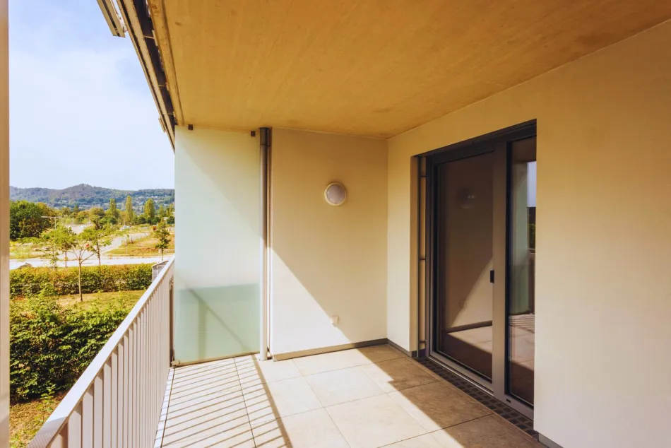 Moderne, barrierefreie 55-m²-Wohnung mit großzügiger Südterrasse! - Titelbild