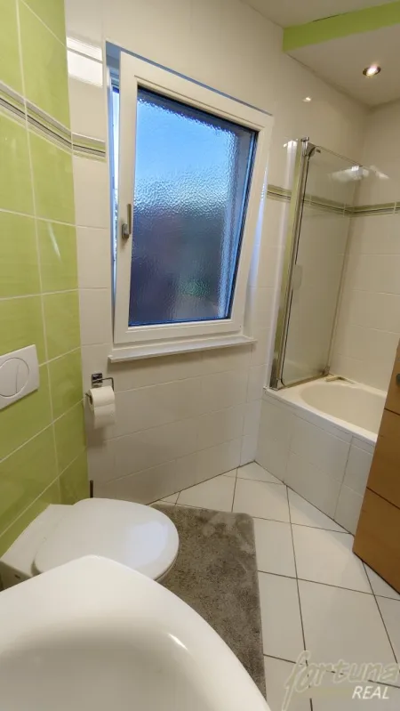 Badezimmer EG