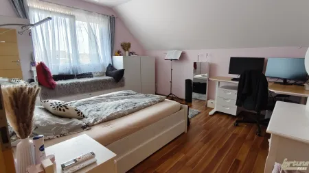 Zimmer 2 OG