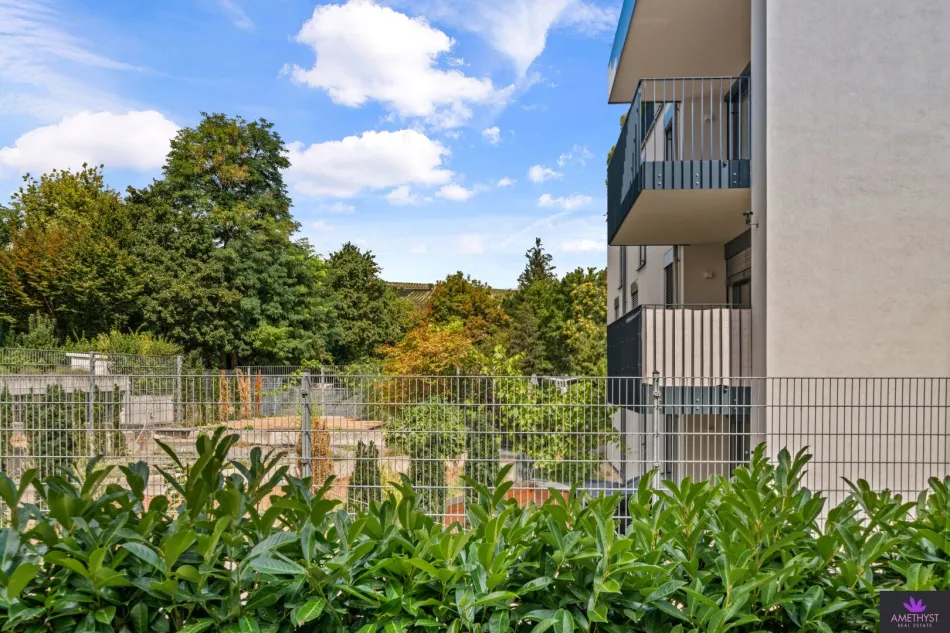 Wunderschöne, moderne Gartenwohnung mit zwei Eigengärten – begehrte Ruhelage nahe Beethovengang, Weinbergen & Grinzing - Bild