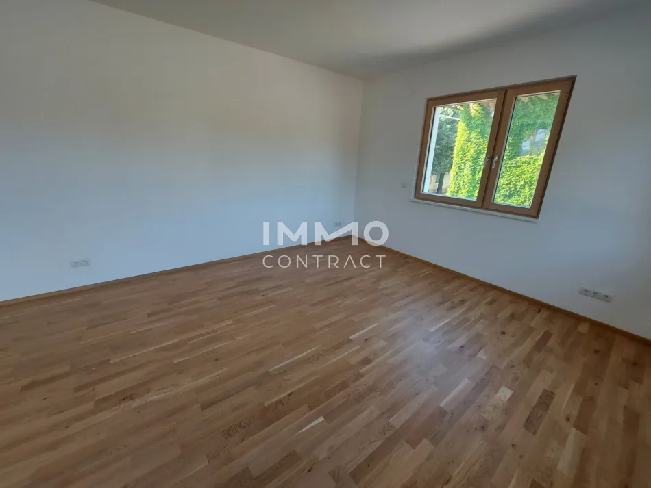 TERRASSENWOHNUNG MIT GARTEN/GARAGE IN LANGENLOIS - Bild