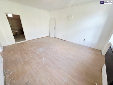 Selbst gestalten! Altbauwohnung mit Renovierungsbedarf in der schönen Hasnerstraße! Perfekte Infrastruktur und Anbindung + Ruhige Fahrradstraße + Balkonanbau möglich! Jetzt zugreifen!