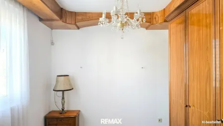 Zimmer 1 OG