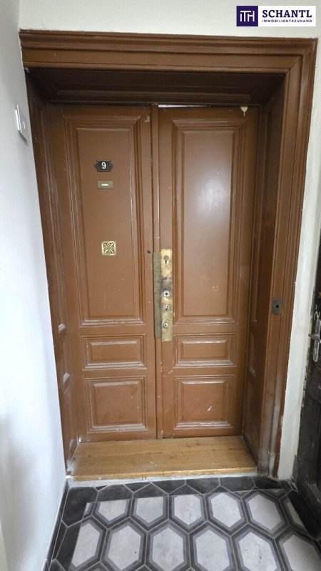 Gestalten Sie Ihren Wohntraum! Sanierungsbedürftige 2-Zimmer-Altbauwohnung mit viel Potenzial & hervorragender öffentlicher Anbindung an die U1 & U2 - schnell zugreifen!