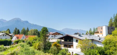 ÈVOLUER - Attraktive Dachgeschoss-Wohnung mit sonnigem Balkon