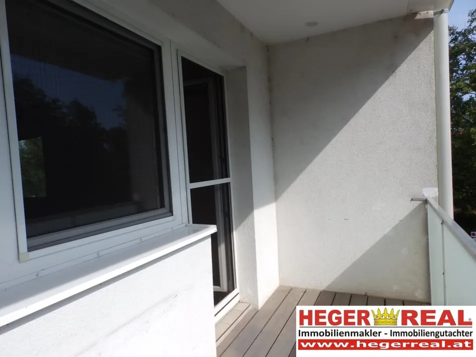2 ZIMMER - LOGGIA - LIFT - Bild