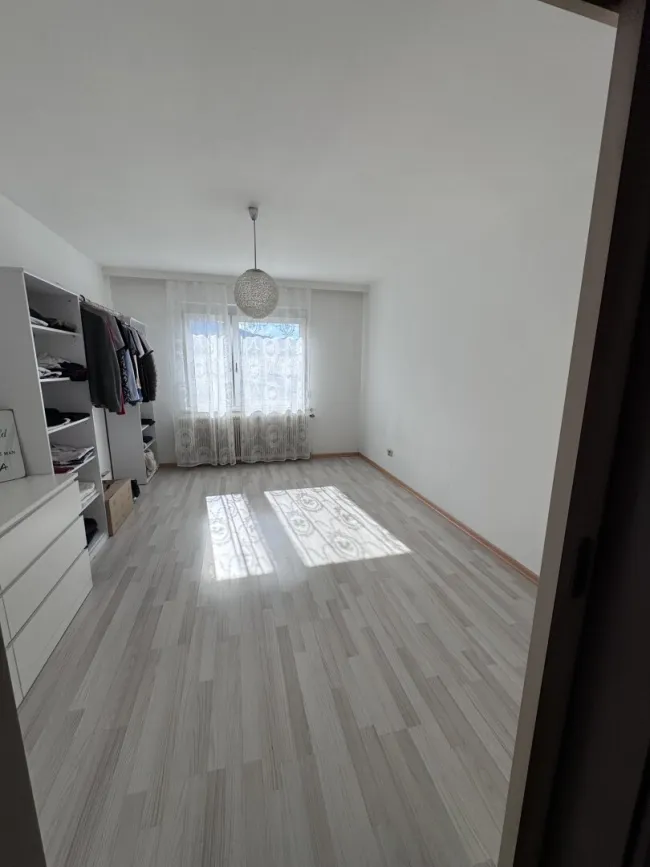 Gepflegte, sehr gut aufgeteilte 79 m² Mietwohnung (2,5 Zimmer) inkl 1 Gartenbenützung* – nur € 638- monatlich - Bild